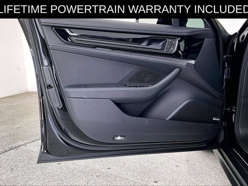Used 2025 Porsche Panamera 4 w/ Premium Package AWD/4WD image 24