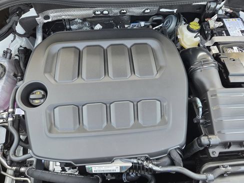 New 2026 Volkswagen Tiguan SE R-Line FWD image 23