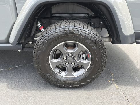 Used 2020 Jeep Gladiator Rubicon AWD/4WD image 32