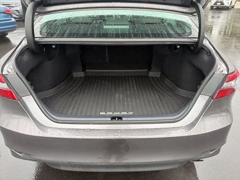 Used 2022 Toyota Camry XLE image 21