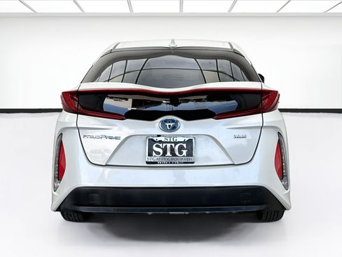 Used 2022 Toyota Prius Prime XLE FWD image 5