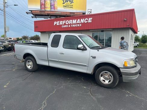 Used 2002 Ford F150 XLT RWD image 12
