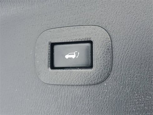 Used 2018 INFINITI QX80 Base image 9