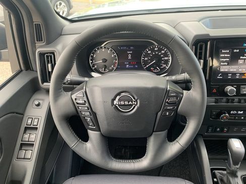 New 2026 Nissan Frontier SV w/ SV Convenience Package RWD image 10