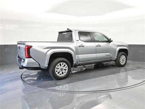 New 2025 Toyota Tacoma SR5 image 15