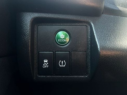 Used 2017 Honda HR-V LX image 27