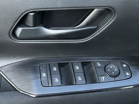 New 2026 Nissan Kicks S image 11