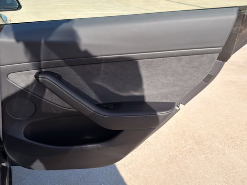 Used 2023 Tesla Model 3 Standard Range RWD image 34