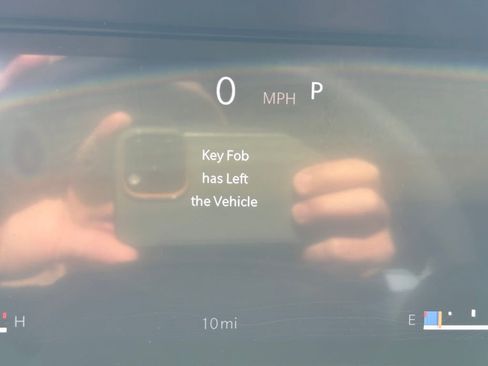 New 2025 Jeep Grand Cherokee Altitude image 16