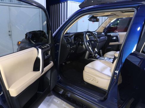 Used 2021 Toyota 4Runner SR5 Premium w/ Moonroof Package image 18