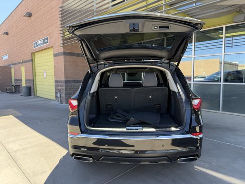 Used 2024 Acura MDX SH-AWD w/ Advance Package image 39