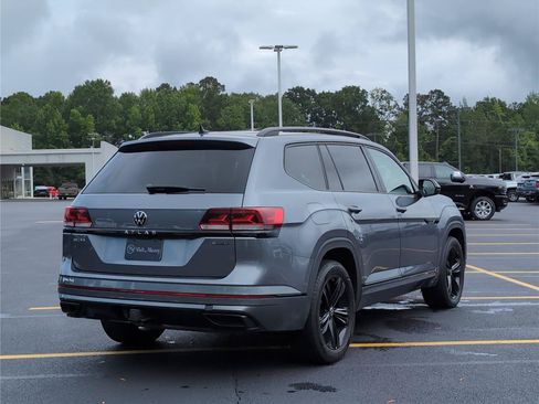 Used 2023 Volkswagen Atlas SEL R-Line AWD/4WD image 7