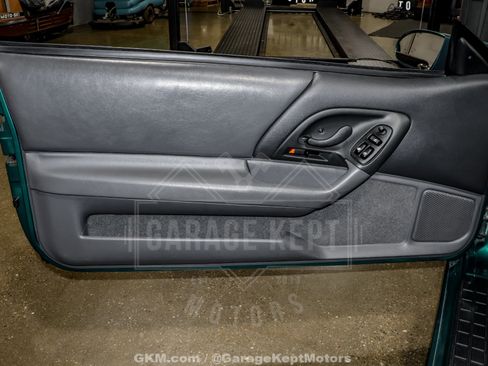 Used 1997 Chevrolet Camaro Z28 RWD image 97