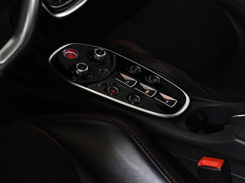 Used 2023 McLaren GT image 14
