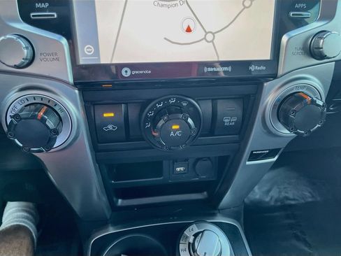 Used 2020 Toyota 4Runner SR5 Premium w/ Moonroof Package AWD/4WD image 16