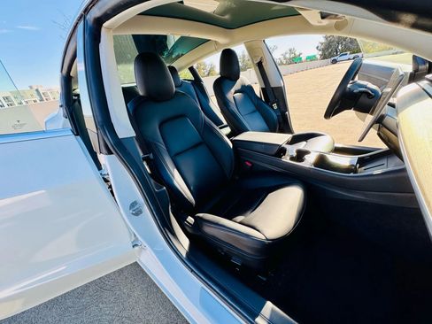 Used 2020 Tesla Model 3 RWD image 20