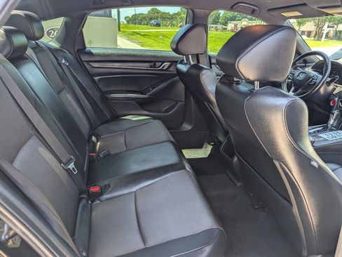 Used 2018 Honda Accord Sport image 20