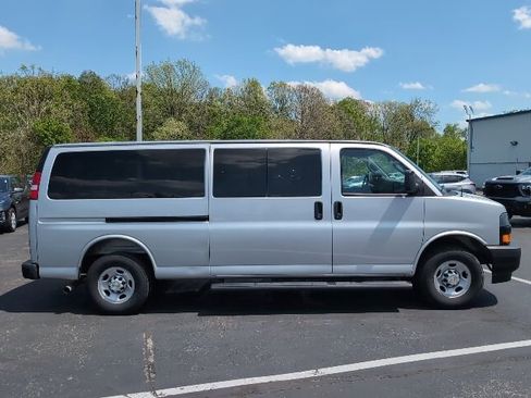Used 2024 Chevrolet Express 3500 LS w/ Cold Climate Package RWD image 3