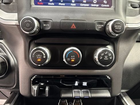 Used 2020 RAM 1500 Big Horn AWD/4WD image 21