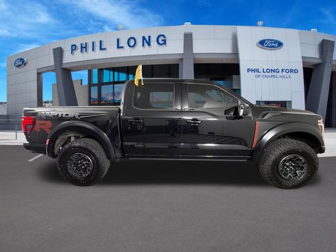 Certified 2025 Ford F150 Raptor w/ Equipment Group 803A Raptor R AWD/4WD image 6