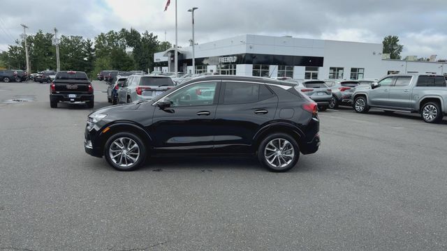 Used 2023 Buick Encore GX Select w/ Sport Touring Package FWD image 5