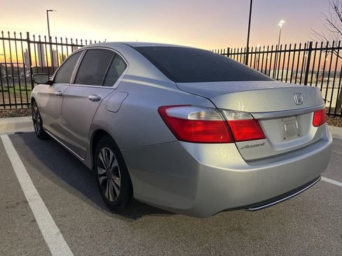 Used 2013 Honda Accord LX image 4