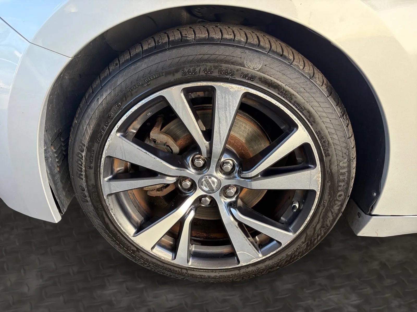 Used 2017 Nissan Maxima 3.5 SL FWD image 36