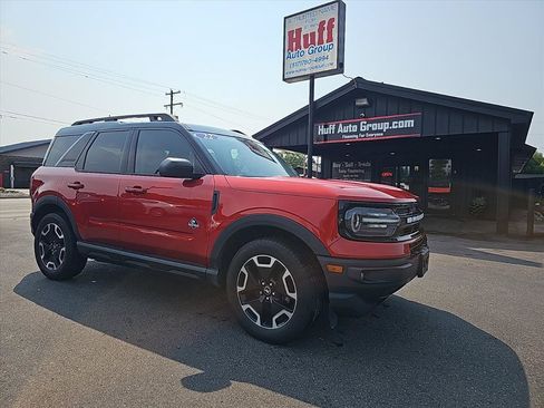 Used 2022 Ford Bronco Sport Outer Banks w/ Tech Package AWD/4WD image 1