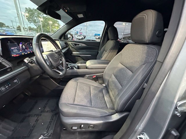 Used 2025 Chevrolet Traverse LT w/ Midnight/Sport Edition FWD image 22