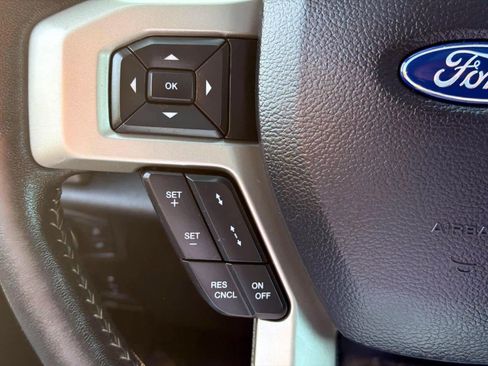 Used 2020 Ford F350 Lariat w/ Lariat Ultimate Package AWD/4WD image 23