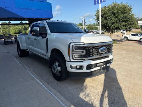 Used 2024 Ford F350 Platinum w/ FX4 Off-Road Package AWD/4WD image 2