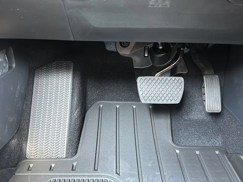 New 2027 Honda HR-V EX-L image 32