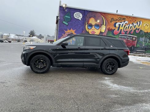 Used 2023 Ford Explorer Timberline image 2