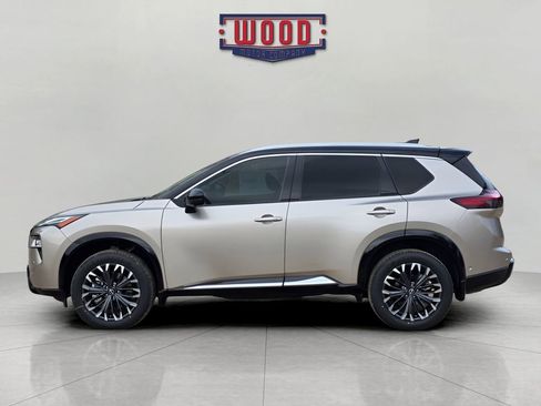 New 2026 Nissan Rogue Platinum image 5