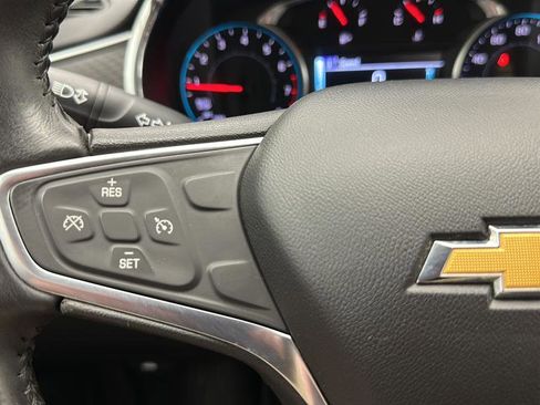Used 2018 Chevrolet Malibu LT FWD image 17