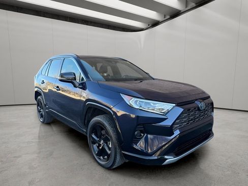 Used 2021 Toyota RAV4 XSE w/ XSE Grade Weather Package image 7