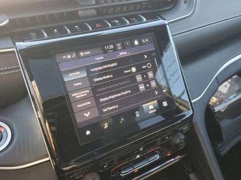 Certified 2024 Jeep Grand Cherokee L Altitude image 15