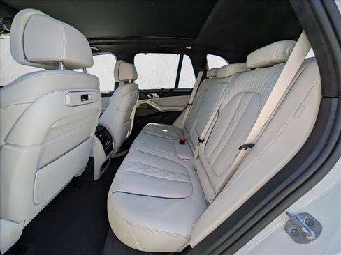 New 2026 BMW X5 M60i image 16