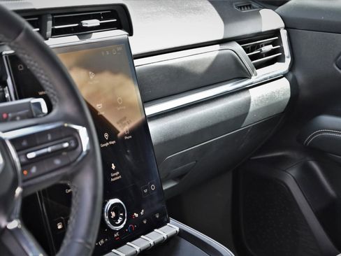 Used 2025 GMC Terrain Elevation image 16