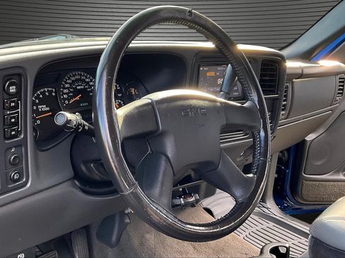 Used 2004 GMC Sierra 1500 SLE w/ Light Duty Power Package AWD/4WD image 16