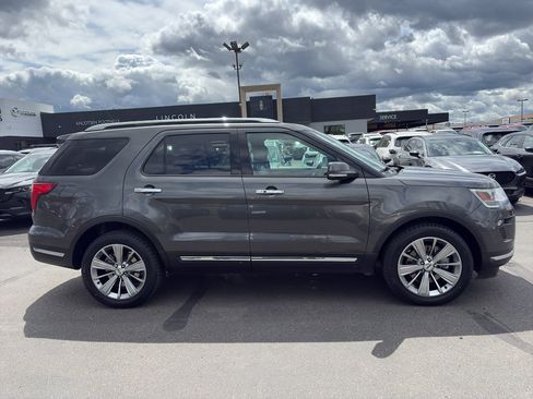 Used 2018 Ford Explorer Limited AWD/4WD image 8