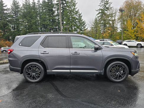 Certified 2024 Honda Pilot Elite image 24