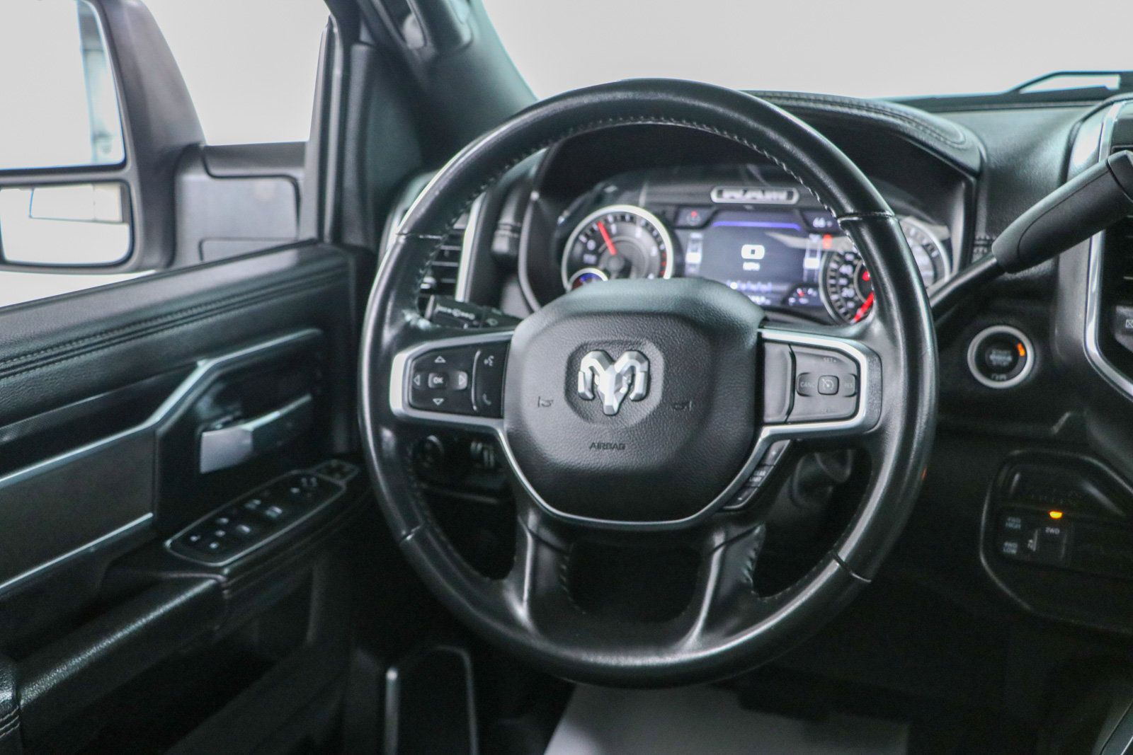 Used 2023 RAM 2500 Laramie AWD/4WD image 13