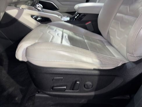 Used 2020 Kia Telluride SX w/ SX Prestige Package image 44