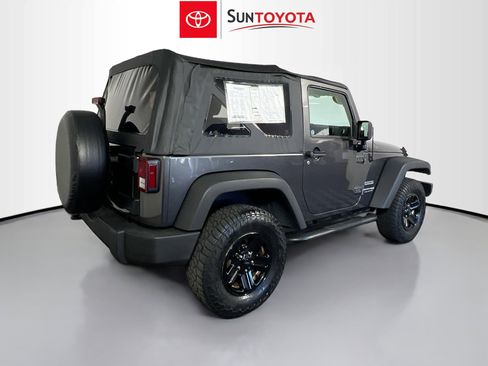 Used 2018 Jeep Wrangler Sport image 4