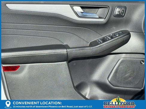 New 2025 Ford Escape SE w/ PHEV Premium Package image 14