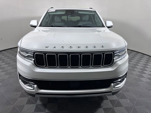 Used 2022 Jeep Wagoneer Series III w/ Premium Group I image 5