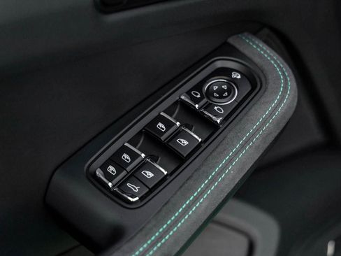 New 2026 Porsche Macan GTS image 64