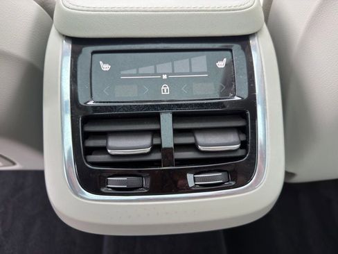 Used 2023 Volvo XC90 B6 Plus w/ Protection Package AWD/4WD image 33