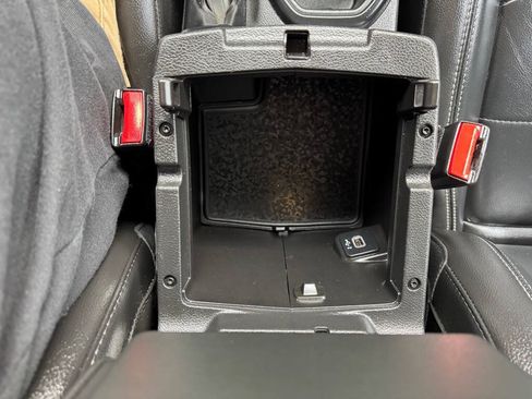 Used 2021 Jeep Wrangler Unlimited Sahara AWD/4WD image 34